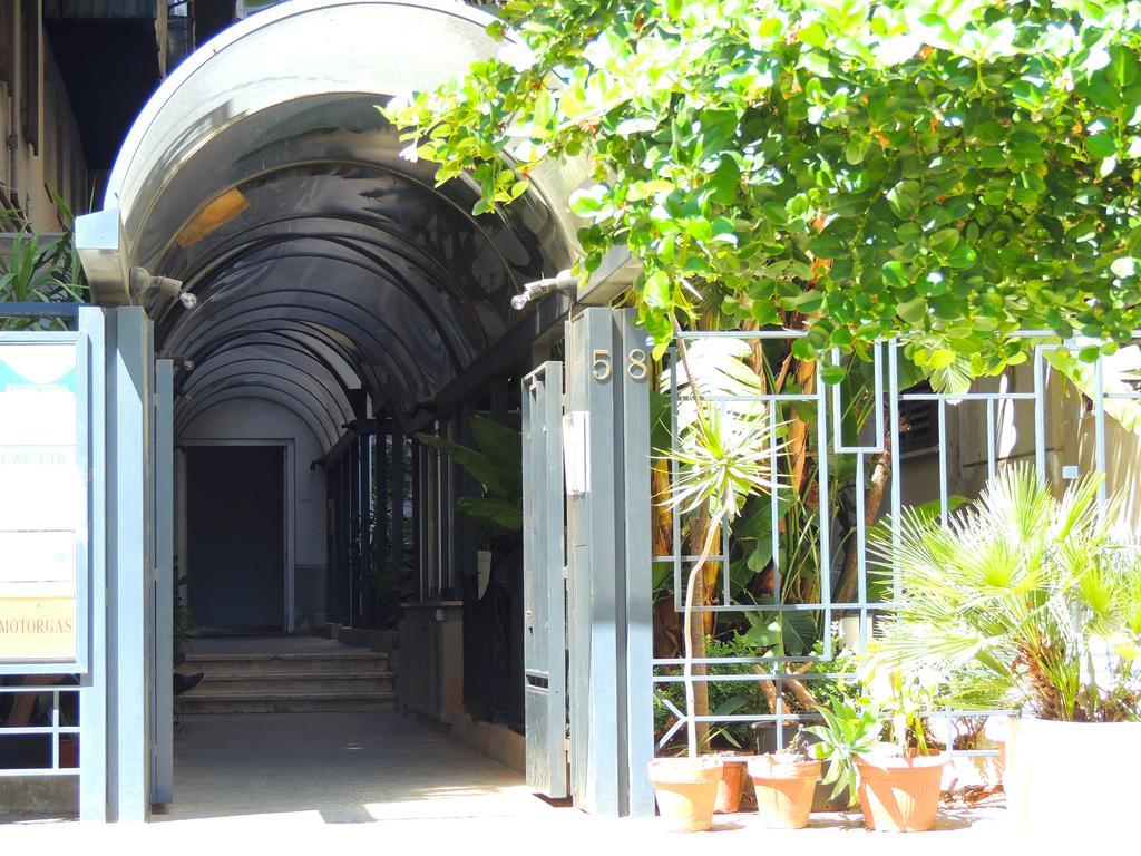 In Itinera Acomodação com café da manhã Palermo Exterior foto